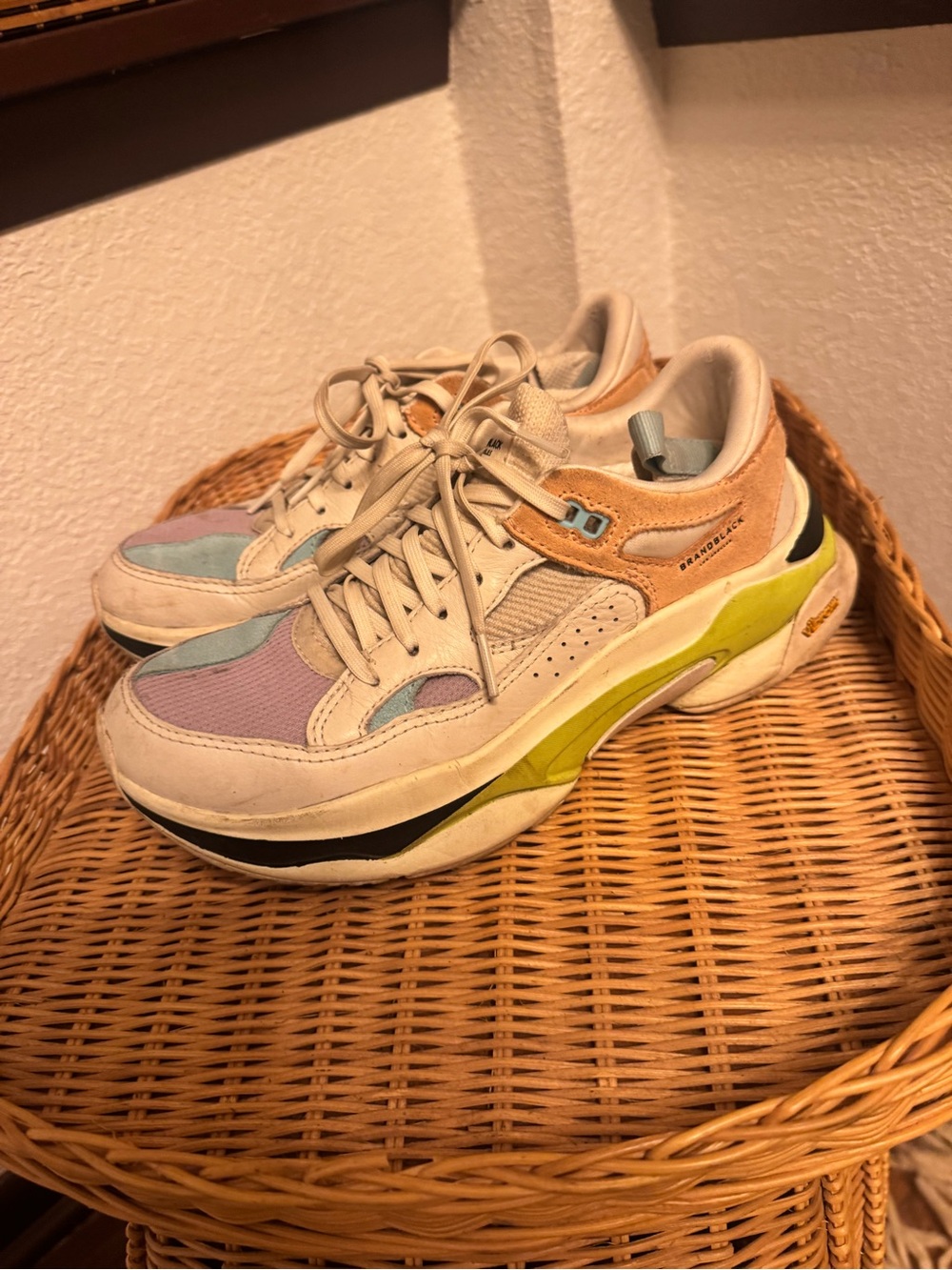 Brandblack Los Angeles Women’s Sneakers 7.5/8